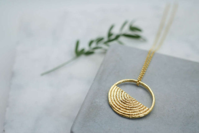 marque bijoux minimaliste